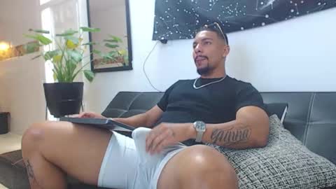 Wesley Rogger online show from 01/12/26, 08:14