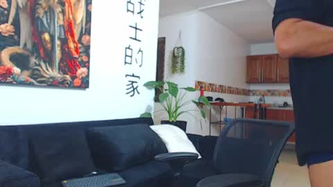 Wesley Rogger online show from 04/22/26, 02:03