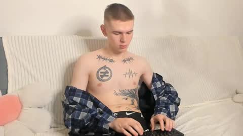 Snapshot of wesleyross chatting on 12/28/24, 11:48 Wes online show from 12/28/24, 11:48