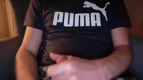 wet_adidasboy online show from 12/20/25, 09:11