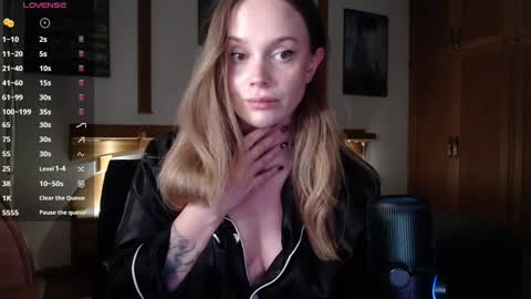 Lana online show from 10/09/25, 06:06