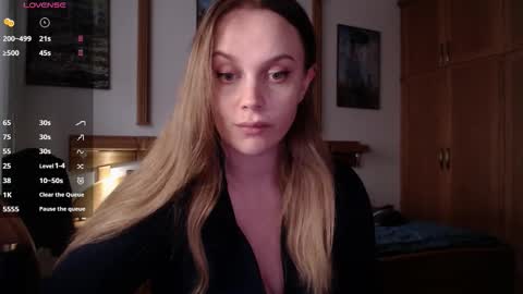 Lana online show from 10/14/25, 02:29