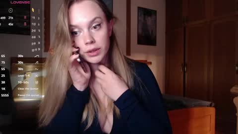 Lana online show from 10/15/25, 06:19