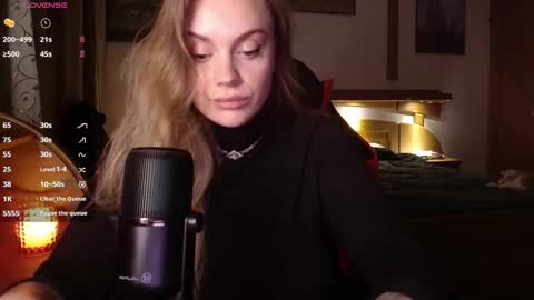 Lana online show from 11/01/25, 08:55