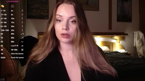 Lana online show from 11/14/25, 08:40