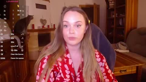 Lana online show from 06/26/26, 08:35
