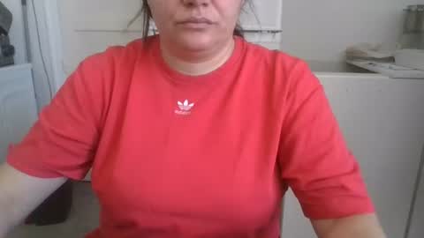 wet_pants2022 online show from 10/16/25, 12:28