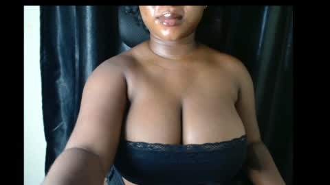 Snapshot of wet_xxpussy55 chatting on 06/24/26, 04:00 Sonia online show from 06/24/26, 04:00