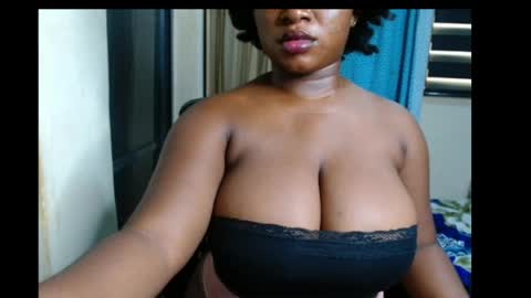 Snapshot of wet_xxpussy55 chatting on 07/07/26, 01:48 Sonia online show from 07/07/26, 01:48