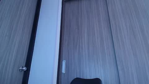 Mia and Dylan online show from 11/06/25, 08:32