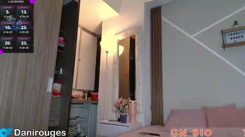 Mia and Dylan online show from 11/17/25, 04:29