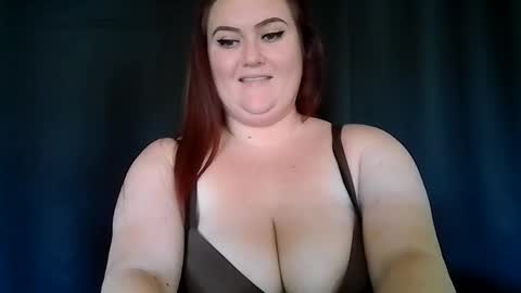 Snapshot of wetbunny25 chatting on 11/13/25, 04:28 wetbunny25 online show from 11/13/25, 04:28