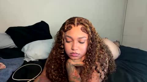 Snapshot of wetcreamerr chatting on 05/20/26, 04:24 SheSquirts online show from 05/20/26, 04:24