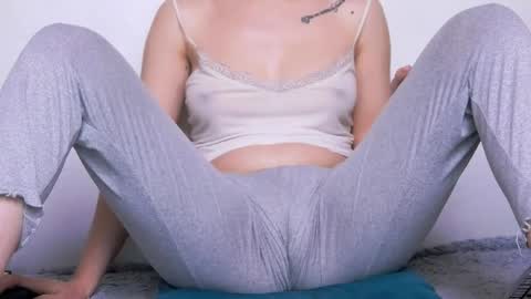 Beatrice Moan from LovenseWet from Tip MenuOpen for Private online show from 04/23/26, 05:08