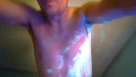 Snapshot of wetduck77777 chatting on 10/13/25, 09:20 wetduck77777 online show from 10/13/25, 09:20