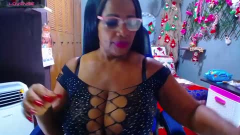 gina online show from 12/25/24, 11:33