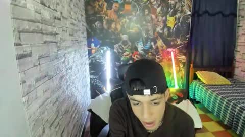 Snapshot of wex_077 chatting on 02/25/26, 01:59 wex online show from 02/25/26, 01:59