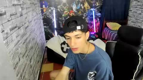 Snapshot of wex_077 chatting on 02/26/26, 01:26 wex online show from 02/26/26, 01:26