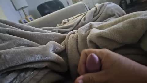 Snapshot of what_whaaat chatting on 10/29/25, 04:37 what_whaaat online show from 10/29/25, 04:37