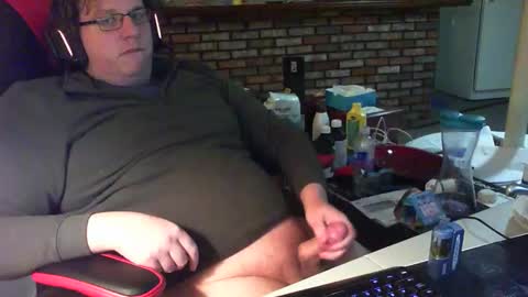 whateverdude555 online show from 12/05/25, 01:58