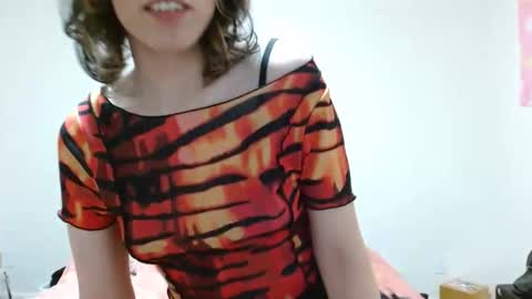 wherezmia online show from 04/26/26, 08:01