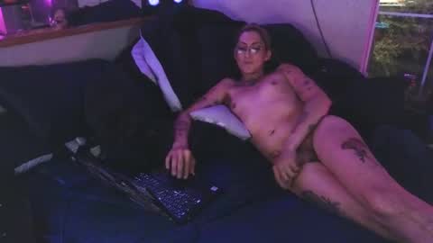 Risky online show from 11/03/25, 10:27