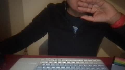 Snapshot of whisperingfire chatting on 10/19/25, 04:40 Mel online show from 10/19/25, 04:40