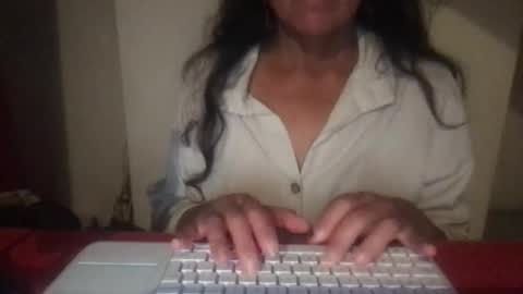 Snapshot of whisperingfire chatting on 10/20/25, 05:35 Mel online show from 10/20/25, 05:35