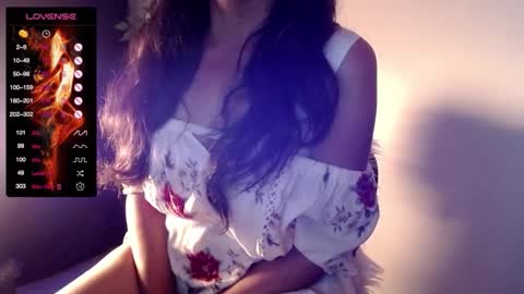 Snapshot of whisperingfire chatting on 11/29/25, 07:33 Mel online show from 11/29/25, 07:33