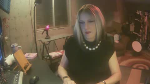 Snapshot of whisperlace chatting on 12/08/24, 03:10 Whisper online show from 12/08/24, 03:10