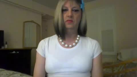 Snapshot of whisperlace chatting on 09/28/25, 09:47 Whisper online show from 09/28/25, 09:47