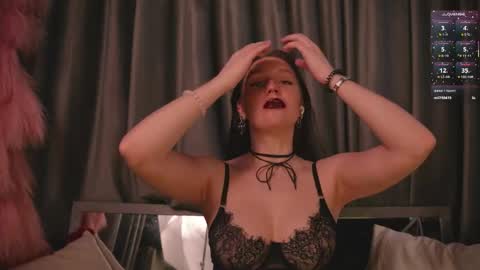 Zozo online show from 04/24/26, 03:58