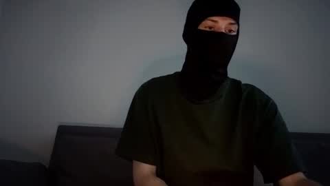 Snapshot of whispero_o chatting on 10/25/25, 02:52 whispero_o online show from 10/25/25, 02:52