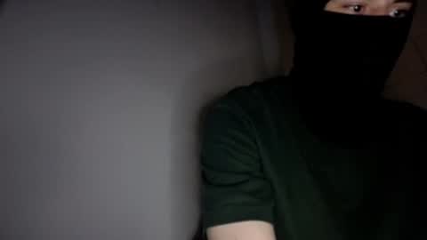 Snapshot of whispero_o chatting on 11/16/25, 06:57 whispero_o online show from 11/16/25, 06:57