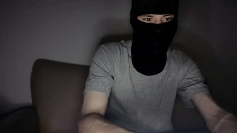 Snapshot of whispero_o chatting on 12/14/25, 12:43 whispero_o online show from 12/14/25, 12:43