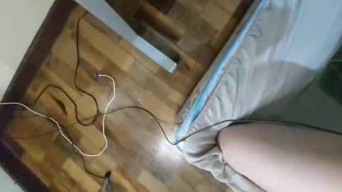 Snapshot of white_bunny69 chatting on 12/19/24, 01:07 White Bunny online show from 12/19/24, 01:07