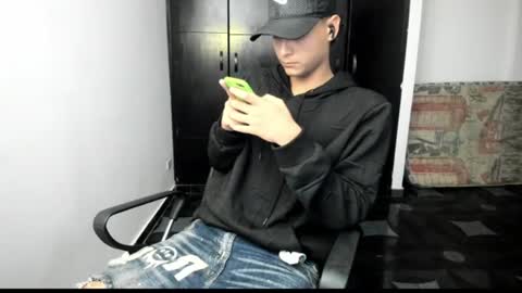 Snapshot of white_master444 chatting on 06/30/26, 04:57 white online show from 06/30/26, 04:57
