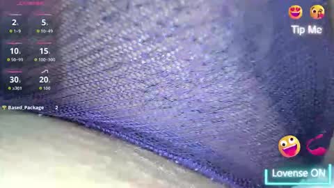 white_sexy_ online show from 04/23/26, 12:29