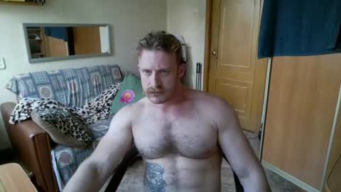 Snapshot of whitebull97 chatting on 08/06/26, 03:47 WhiteBull online show from 08/06/26, 03:47