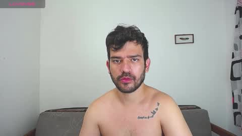 Dylan white online show from 01/18/25, 04:31