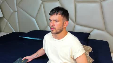 Dylan white online show from 03/11/25, 09:04