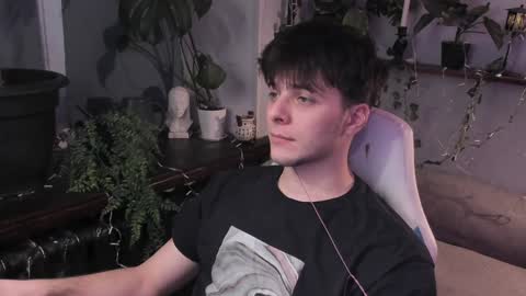 Gus online show from 12/15/24, 04:59