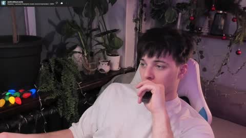 Gus online show from 12/25/24, 08:07