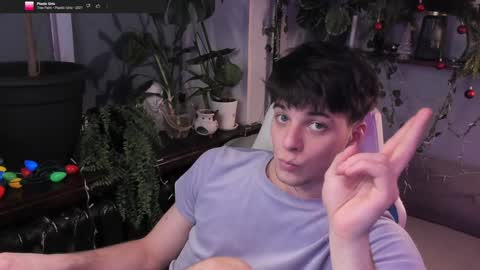 Gus online show from 12/25/24, 11:10