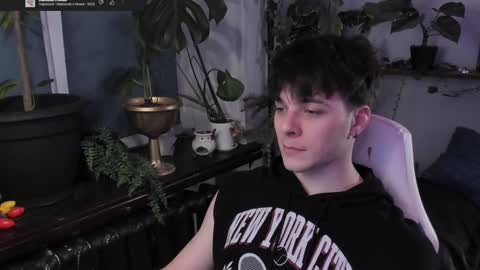 Gus online show from 01/22/25, 06:31