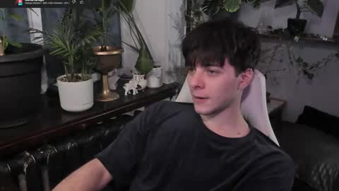 Gus online show from 02/11/25, 10:07