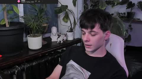 Gus online show from 02/22/25, 07:03