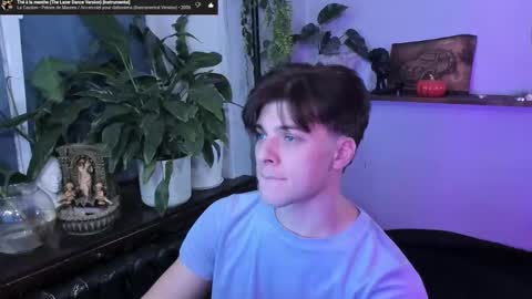 Gus online show from 10/15/25, 07:36