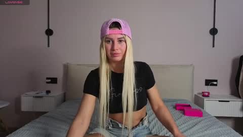 ASK ME  online show from 05/20/26, 08:09