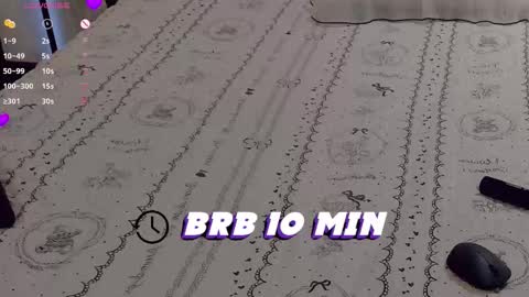 Snapshot of whitehelenn chatting on 02/17/26, 06:25 whitehelenn online show from 02/17/26, 06:25